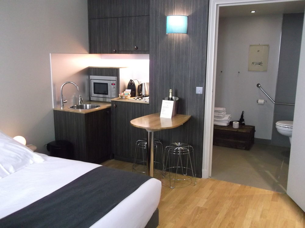 Helzear Champs-elysees Hotel 4*