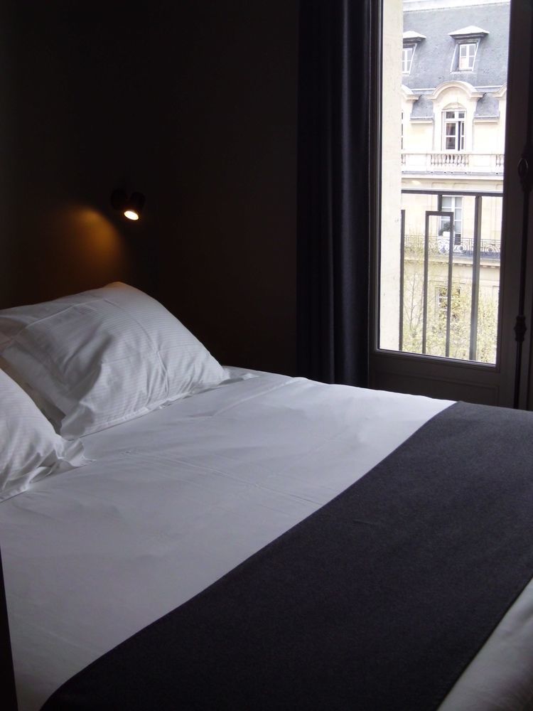 Helzear Champs-elysees Hotel