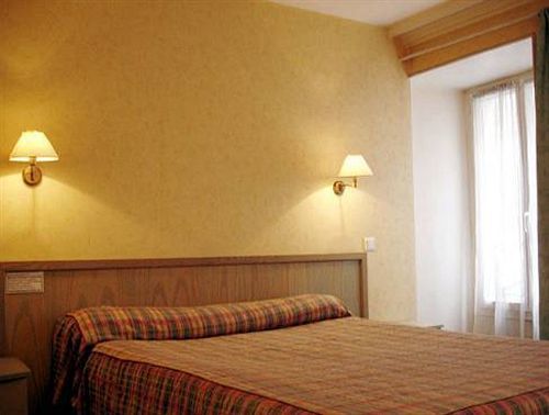 Enghien Apartment