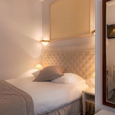 Princesse Caroline Hotel Paris