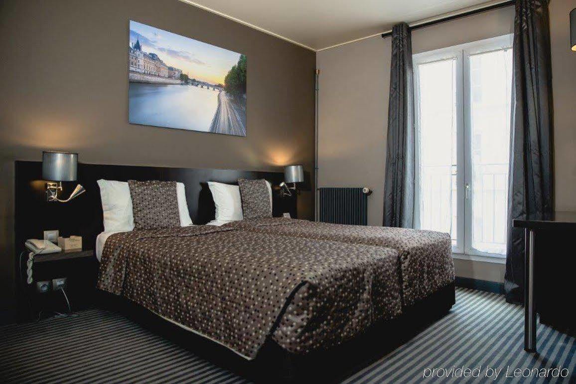 Logis Jardin De Villiers Hotel 3*