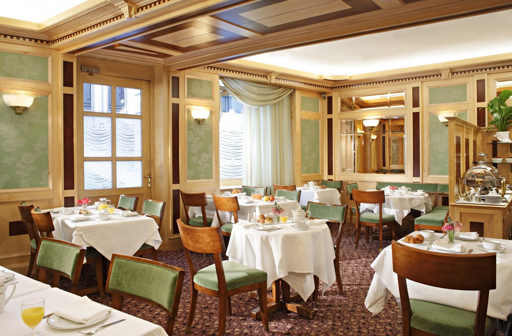 Rochester Champs Elysees Hotel