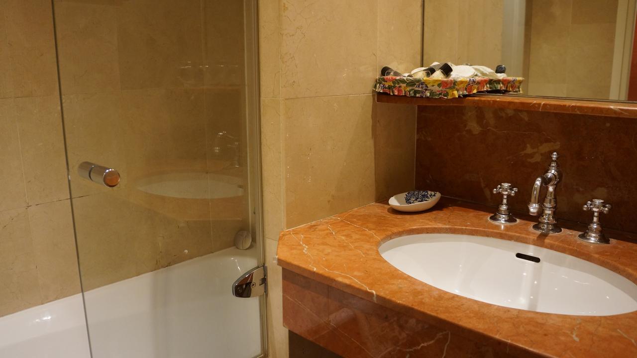 Hotel Le Relais Medicis 4*