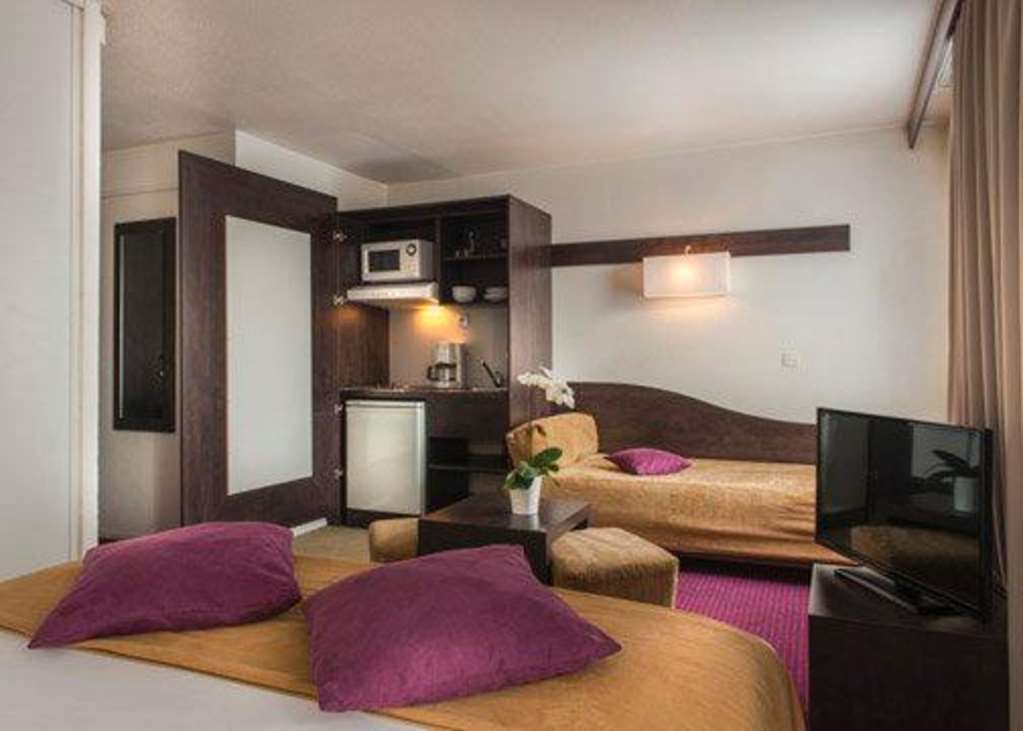 Quality Hotel&suites Bercy Bibliothèque By Happyculture Paris