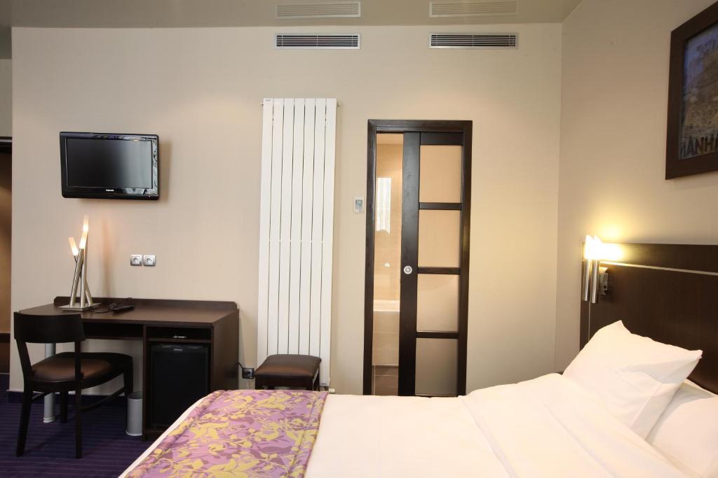 Choiseul Opera 3* Paris