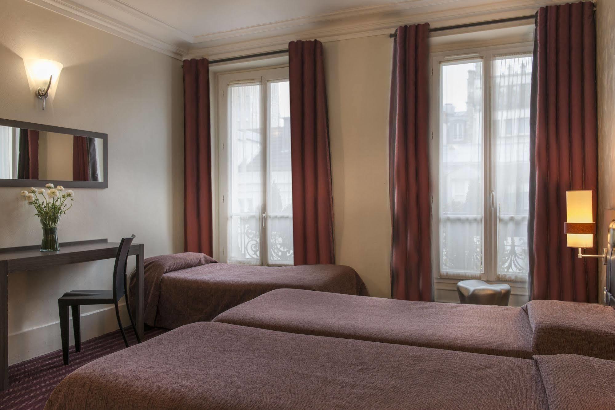 Hotel Grand Leveque 3*