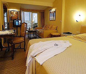 Hotel Noir Paris