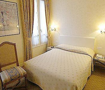 Hotel Noir 3*