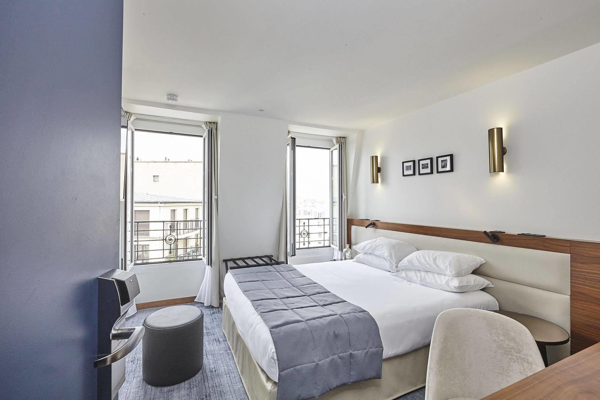 Royal Phare Paris