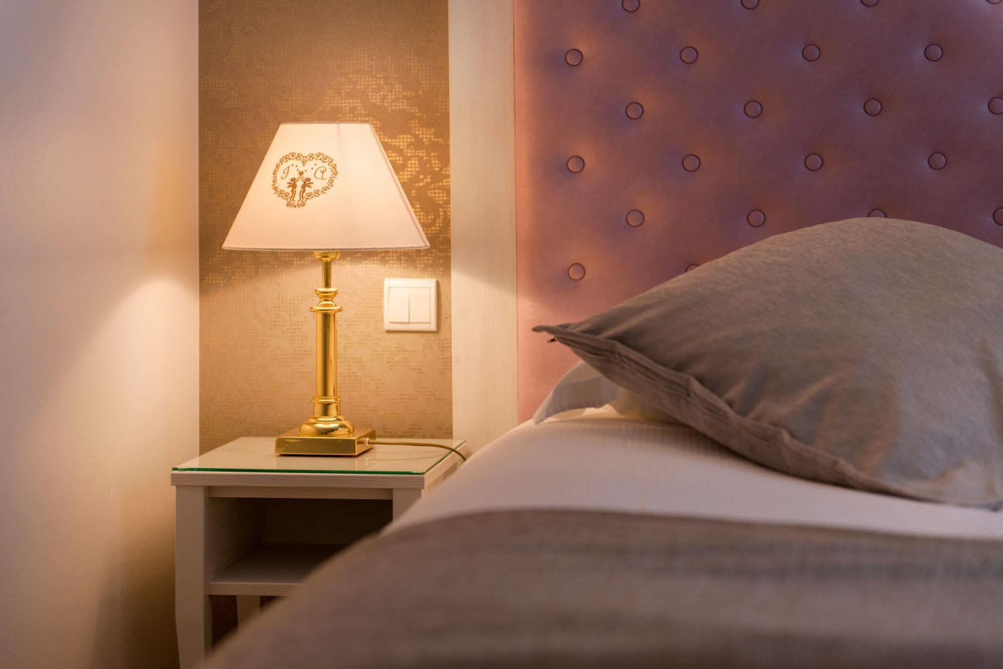 Hotel Princesse Caroline Paris