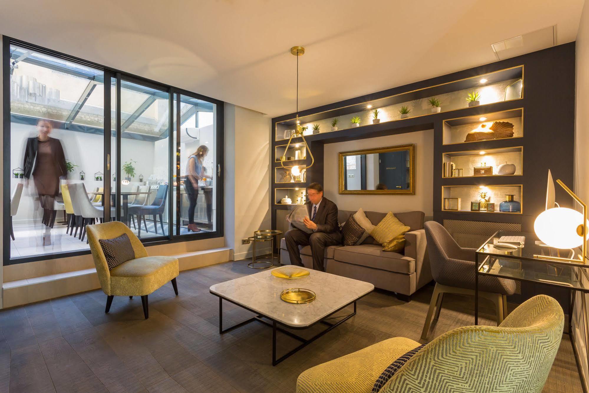 Logis Jardin De Villiers Hotel 3*