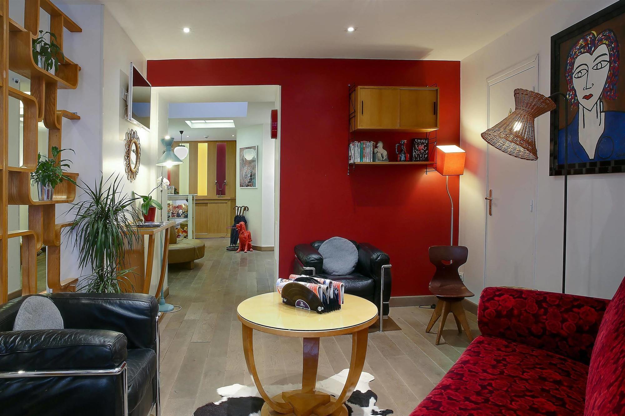 Hotel Aulivia Opera 4*