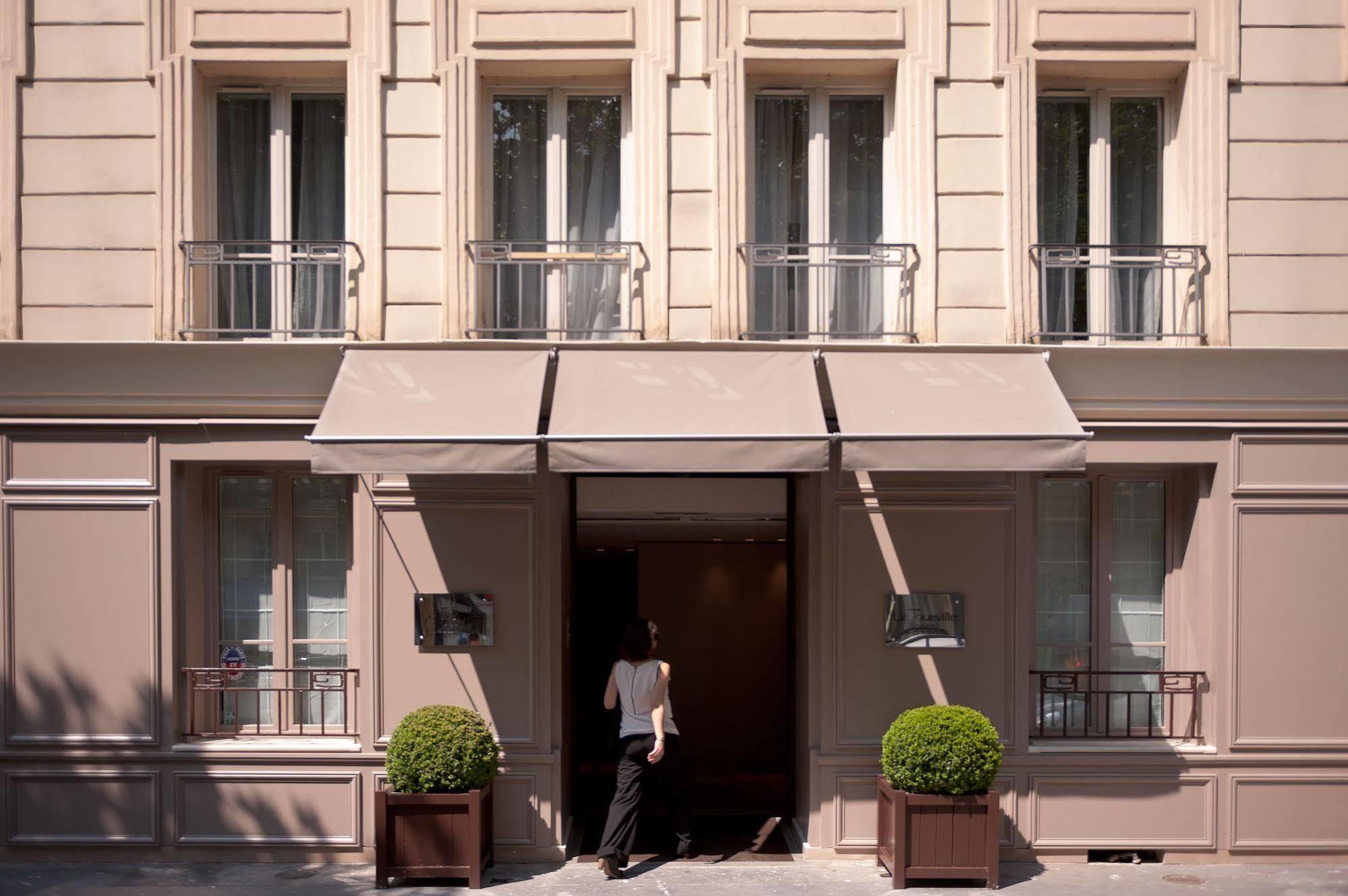 Hotel Le Tourville Eiffel 4*