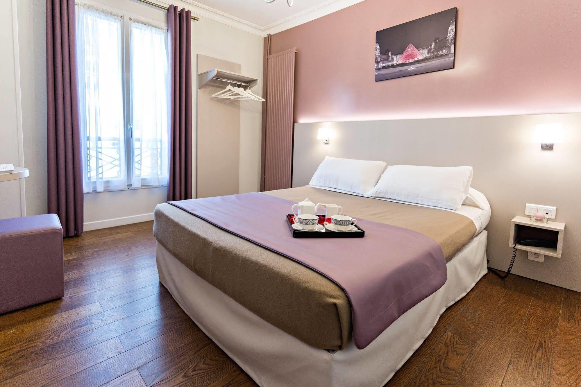 Modern Hotel