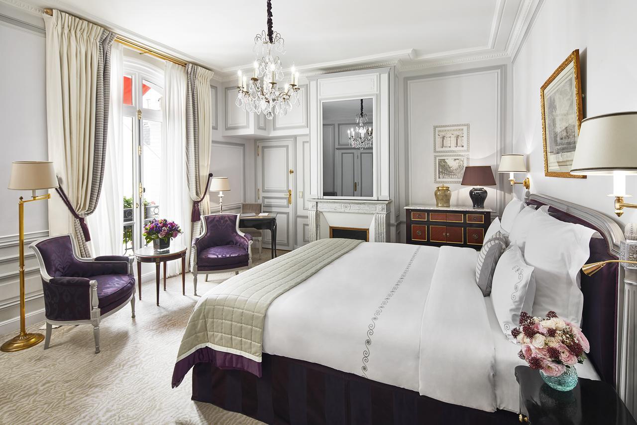 Hotel Plaza Athenee - Dorchester Collection Paris