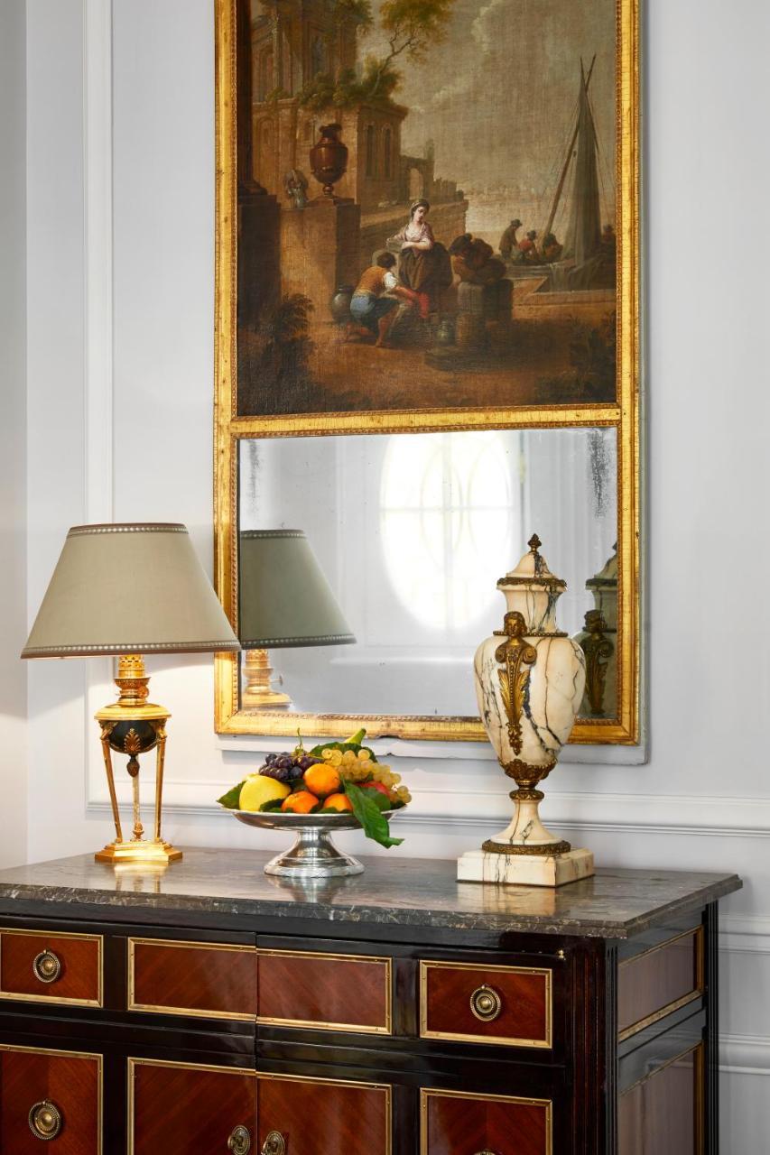Plaza Athenee - Dorchester Collection Hotel 5*