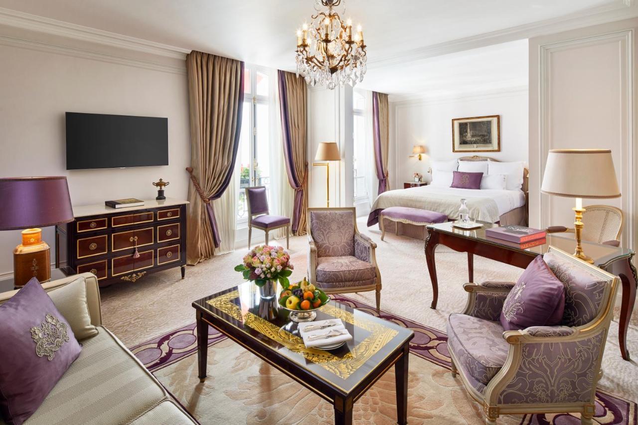 Plaza Athenee - Dorchester Collection Hotel Paris