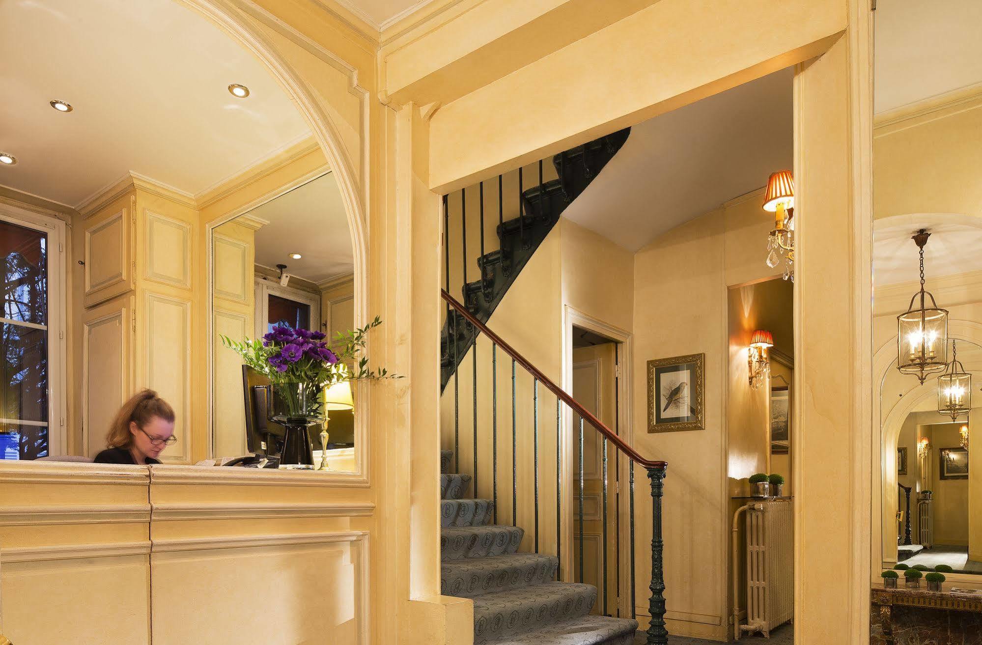 Lord Byron Hotel