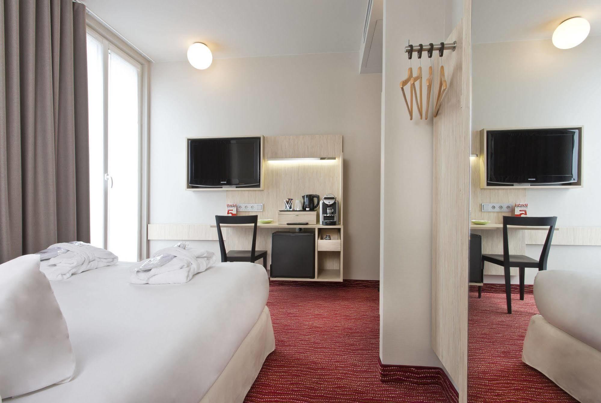 Hotel Libertel Gare Du Nord Suede Paris