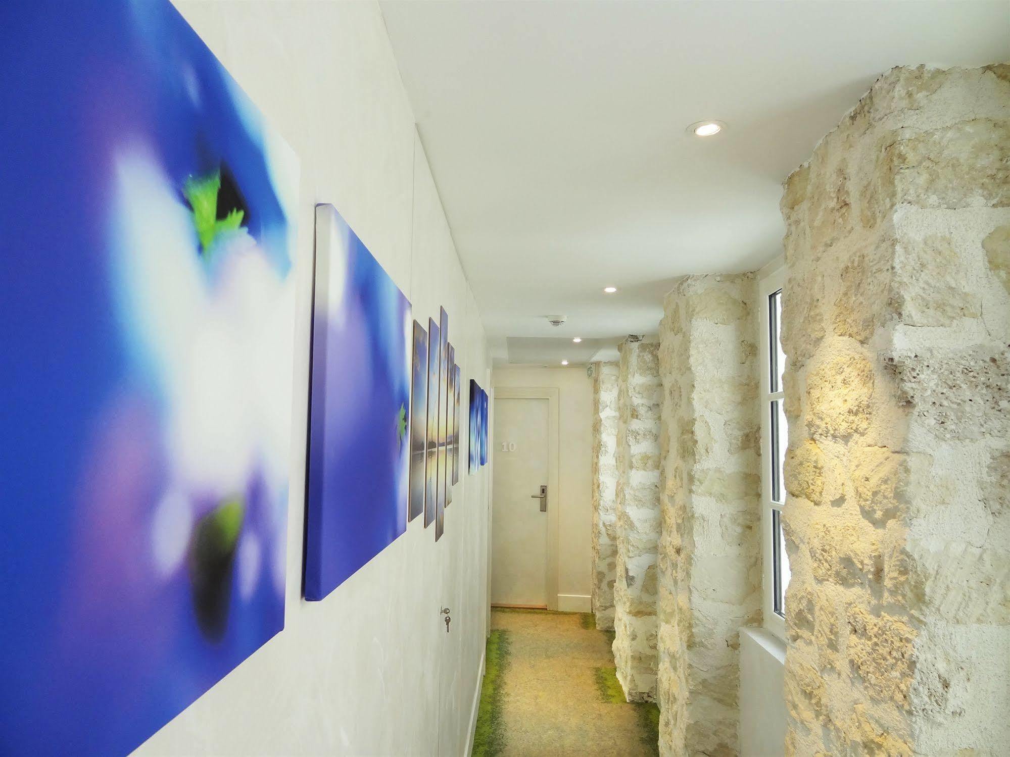 Le Pavillon Hotel Paris