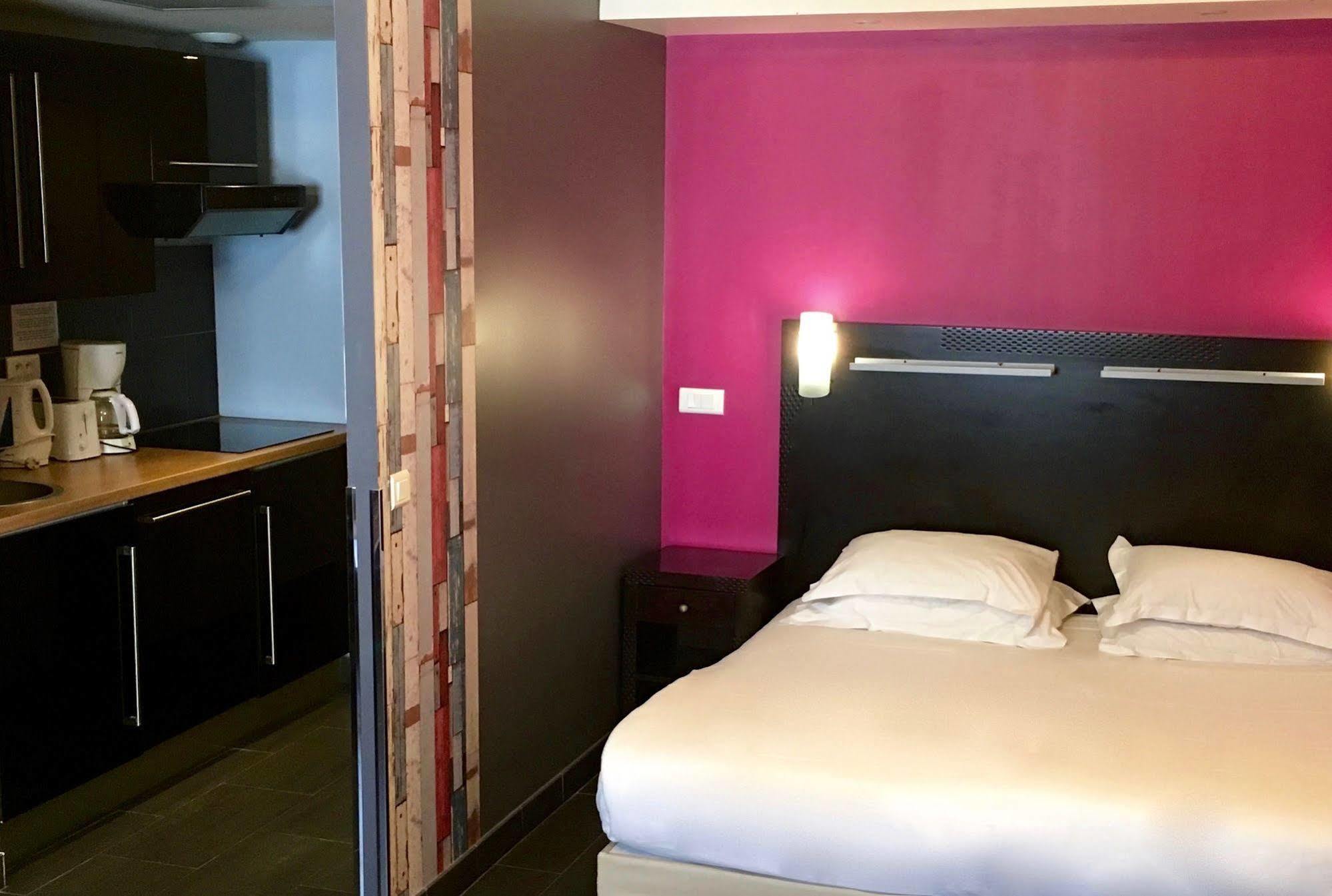 Aparthotel Cadet