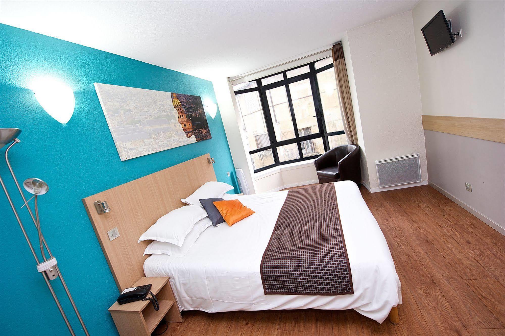 Aparthotel Staycity Gare De L'est 3*