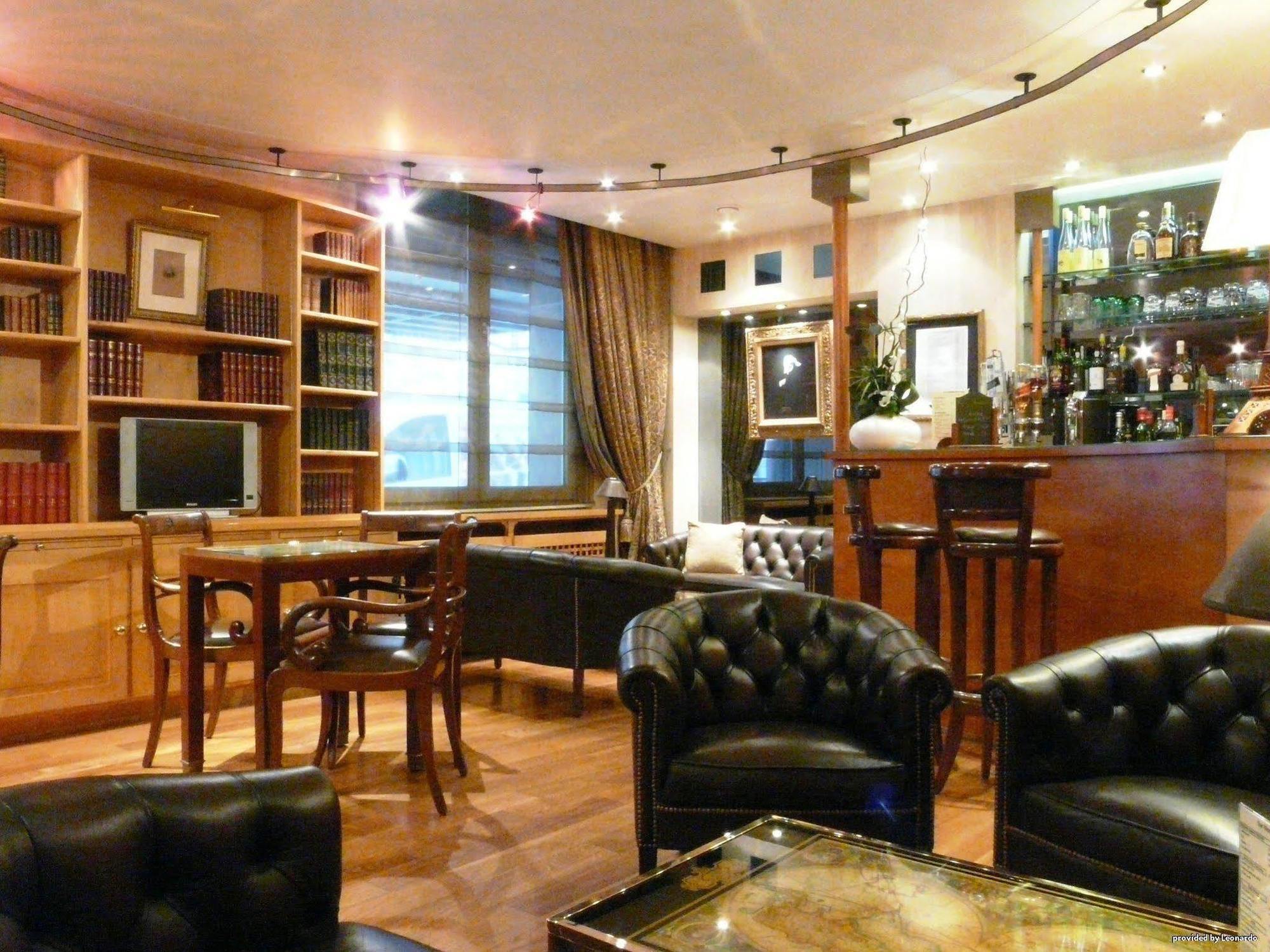 Hotel Victor Hugo Kleber 4*