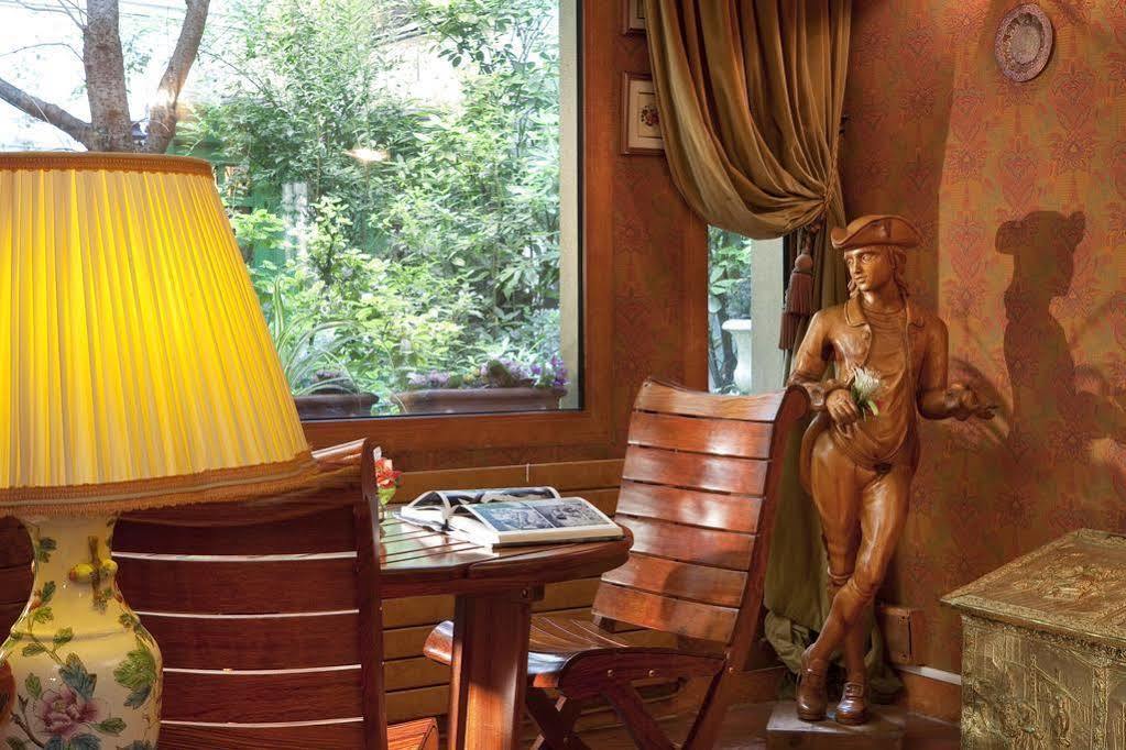 Hotel Bienvenue Paris