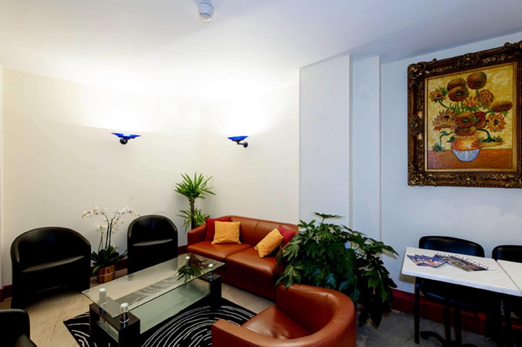 Amiot Hotel