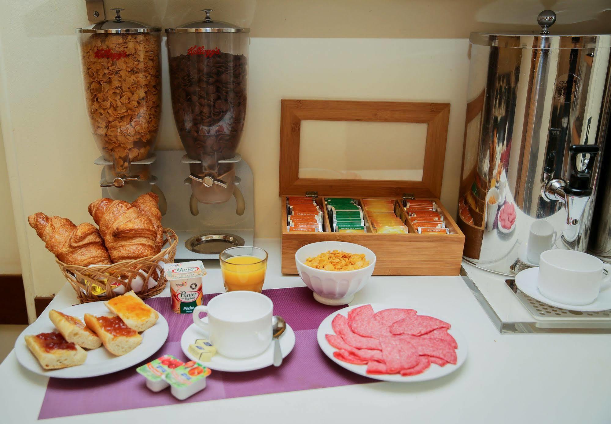 Amiot Hotel