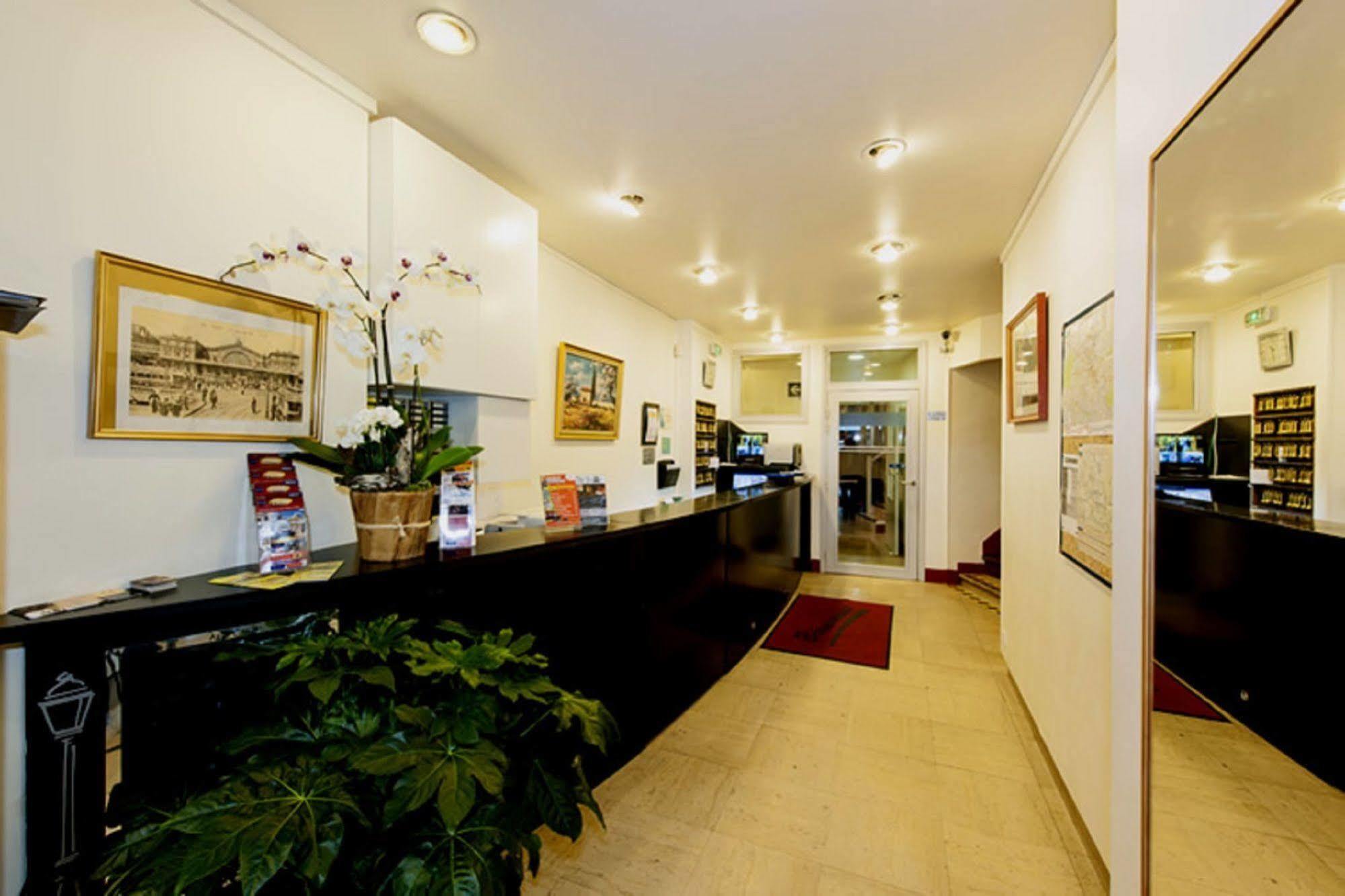 Hotel Amiot Paris
