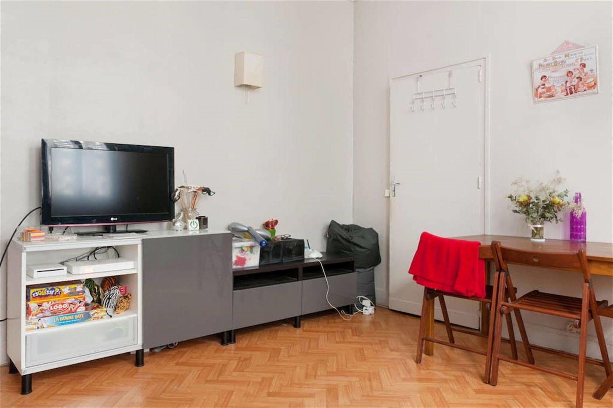 Apartment Louvre Paris