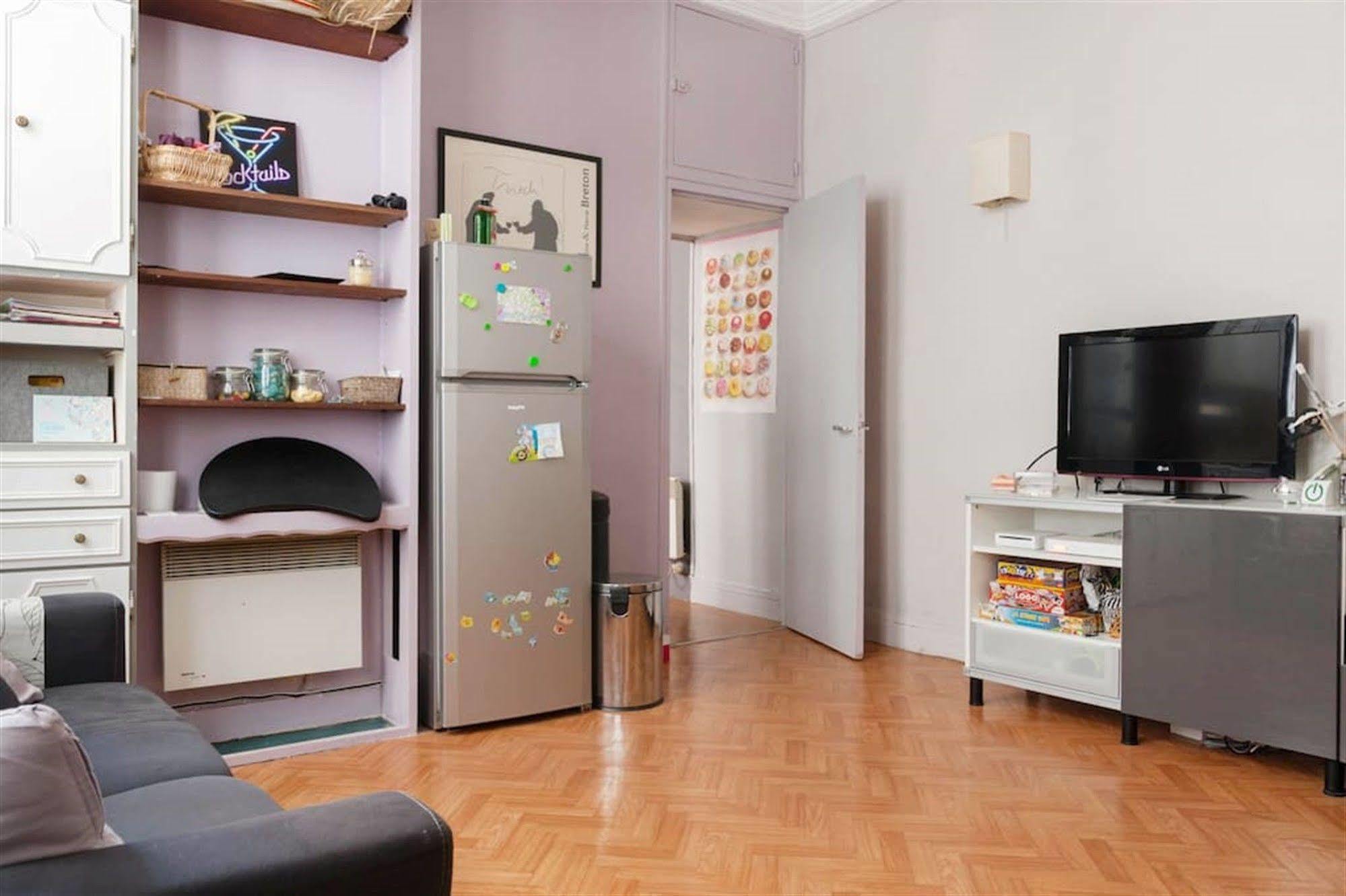 Louvre Apartment *