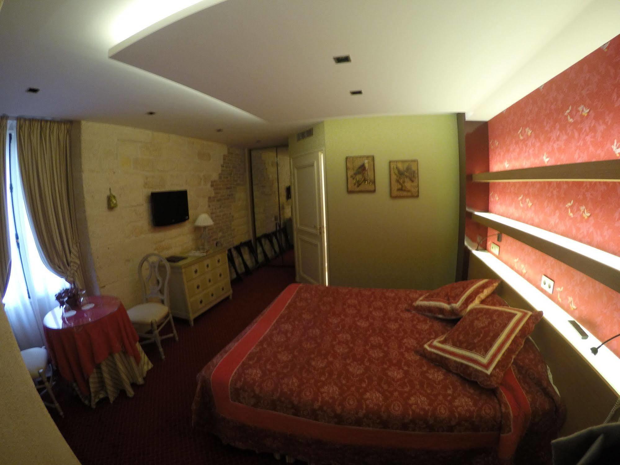 Hotel Le Relais Medicis Paris