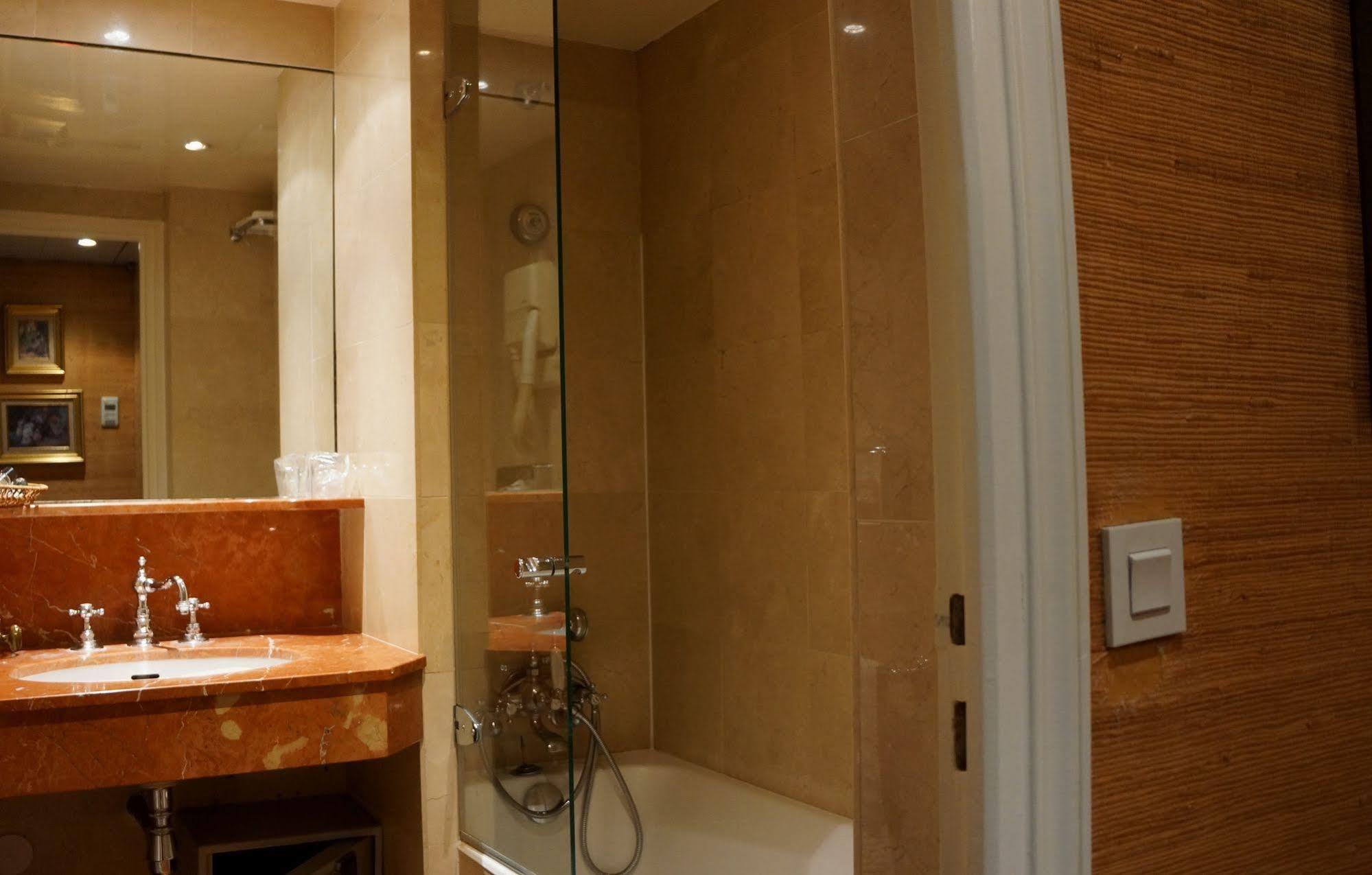 Le Relais Medicis Hotel 4*