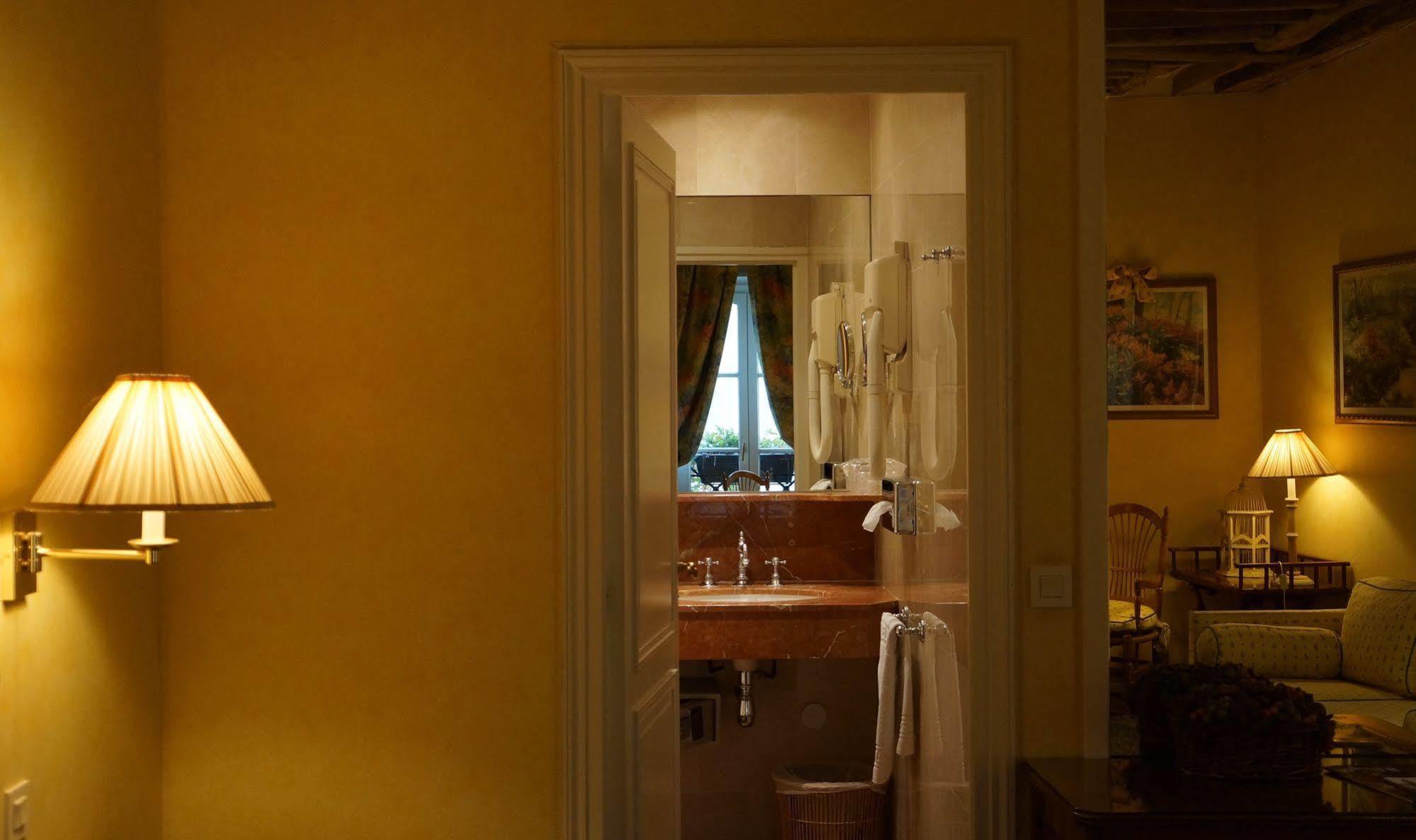 Le Relais Medicis Hotel 4*