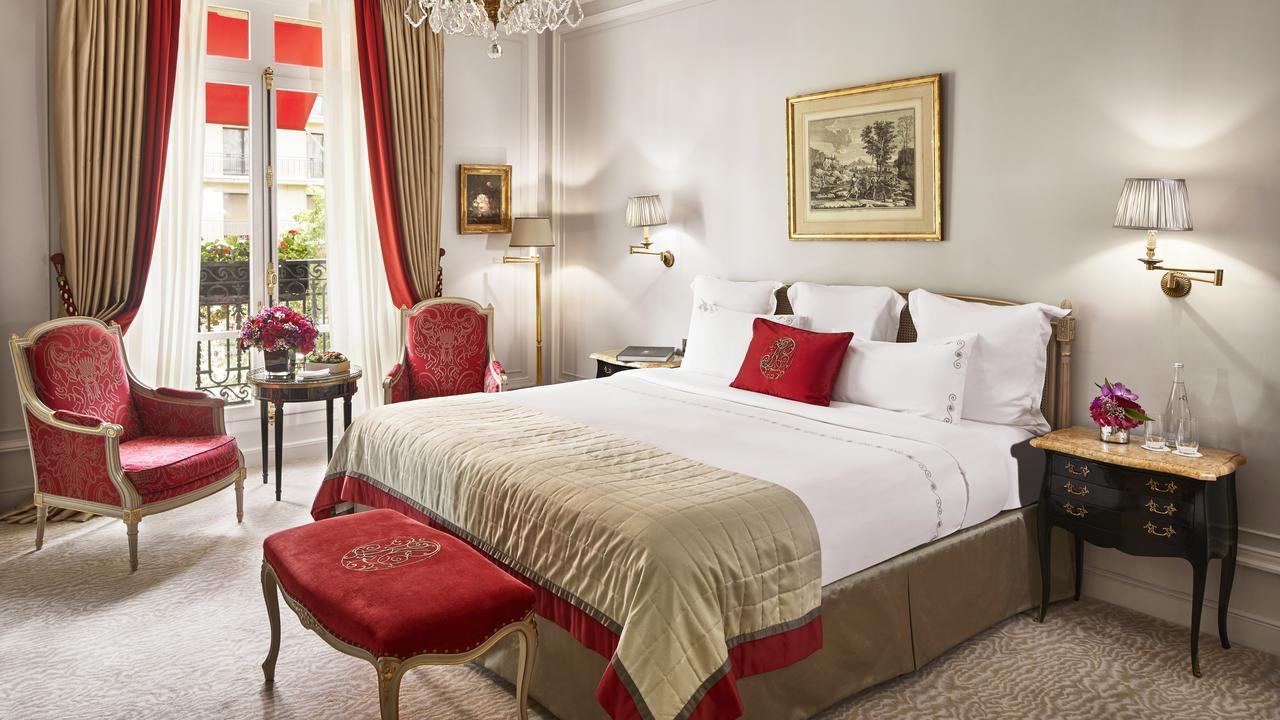 Plaza Athenee - Dorchester Collection Hotel 5*