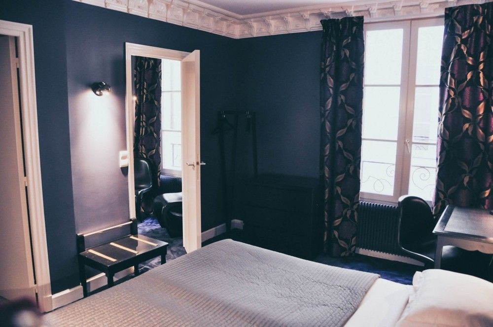 Noir 3* Paris