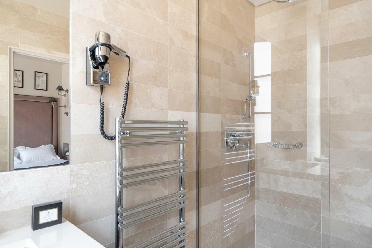 Le Presbytère 3* Paris