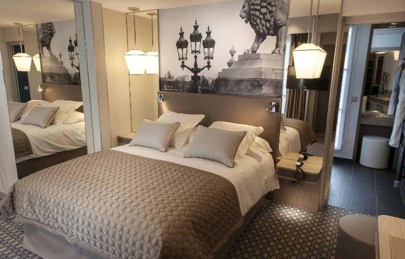 La Lanterne & By Timhotel