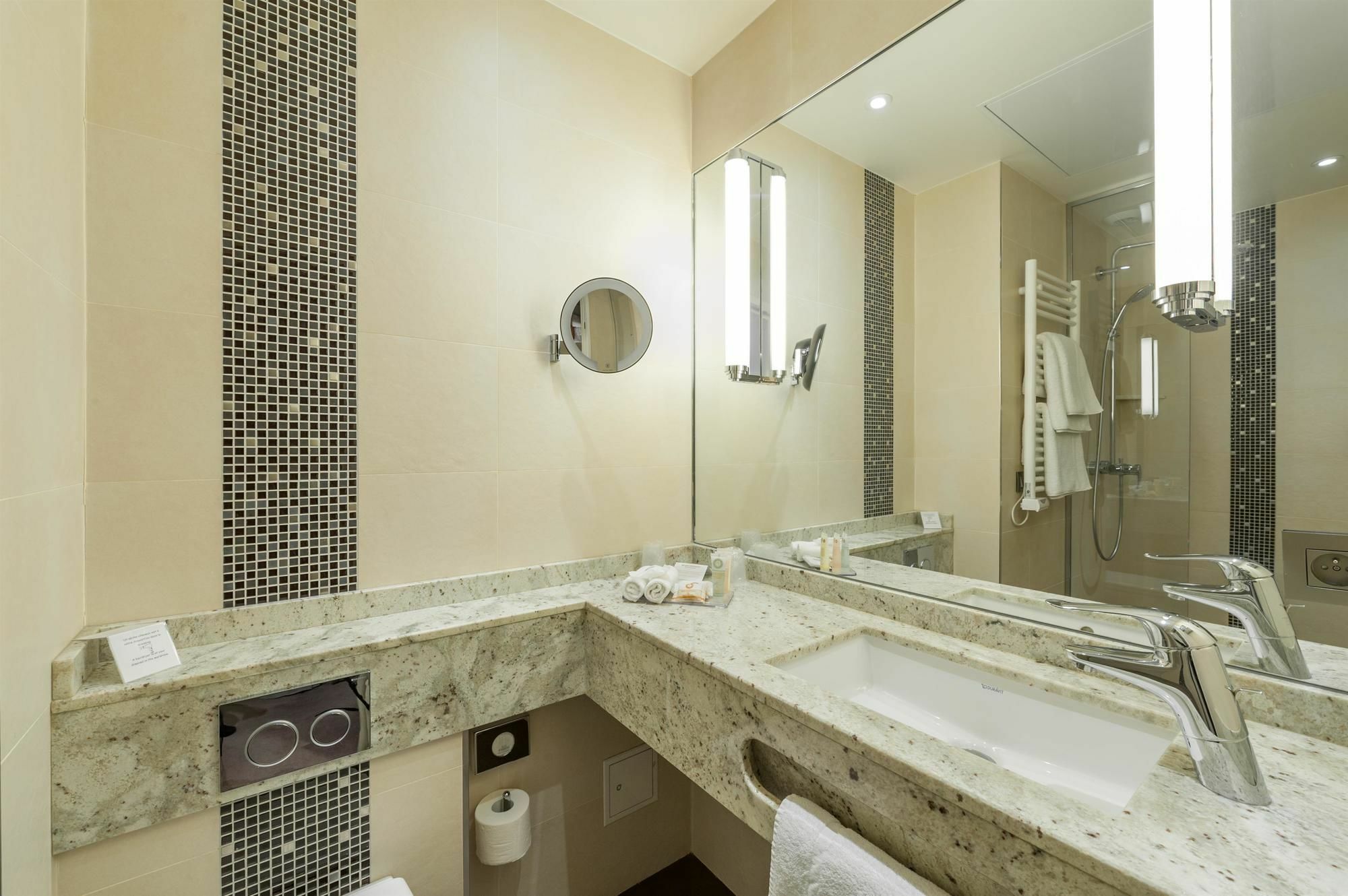 Western Sydney Opera Hotel Paris