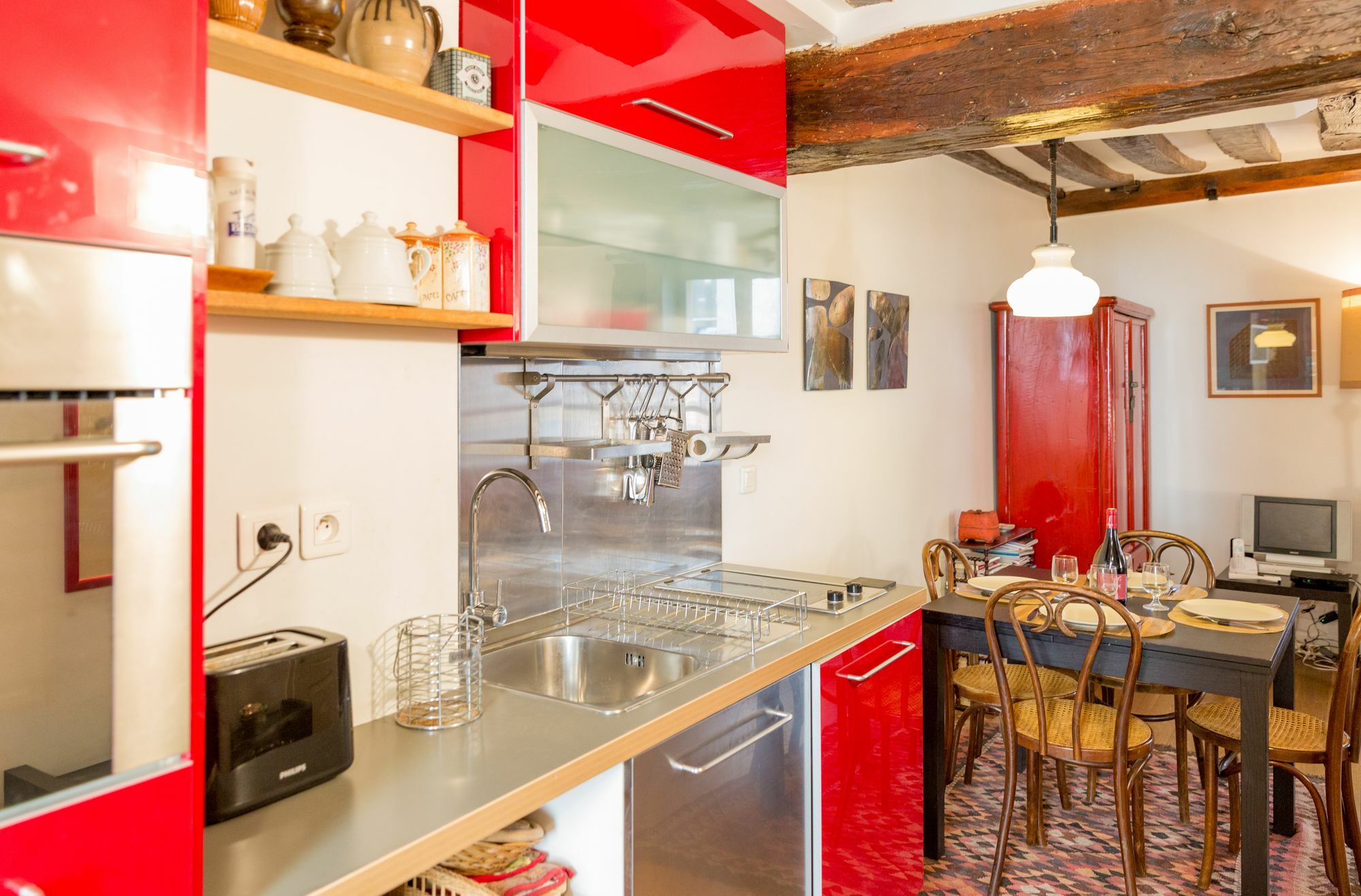 Apartment 1 *
