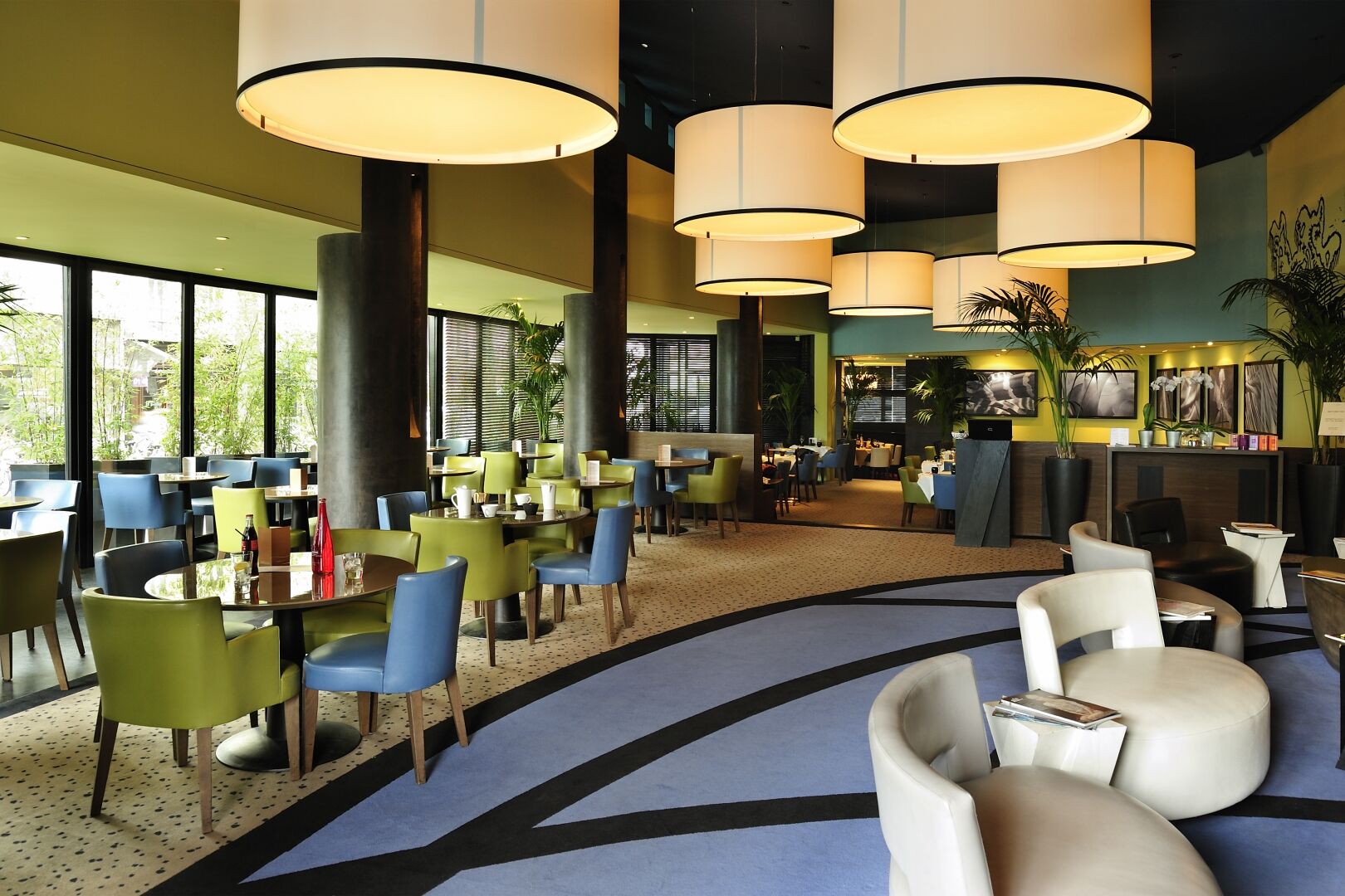 Square Hotel