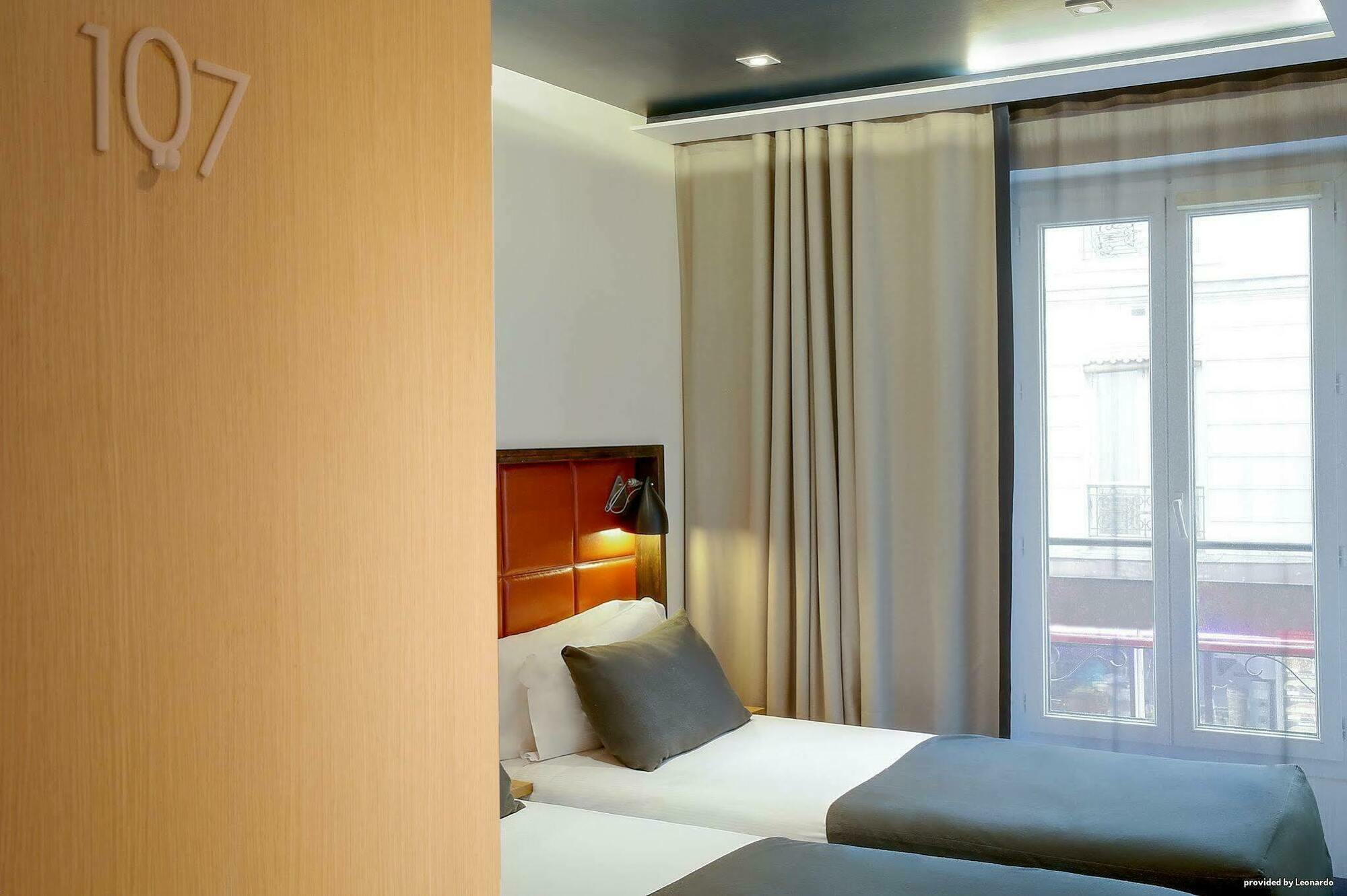 Hotel Aulivia Opera 4*