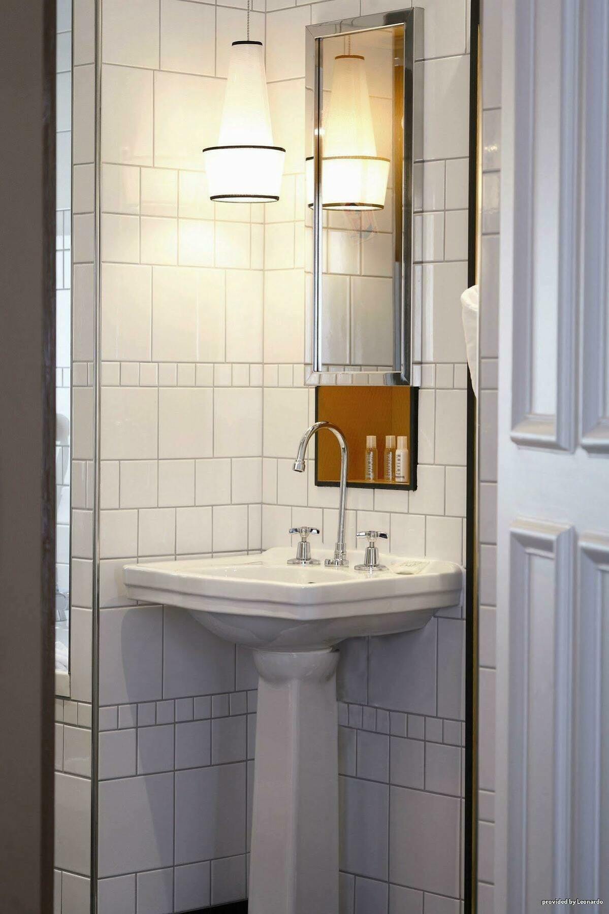 Hotel Western Premier Faubourg 88