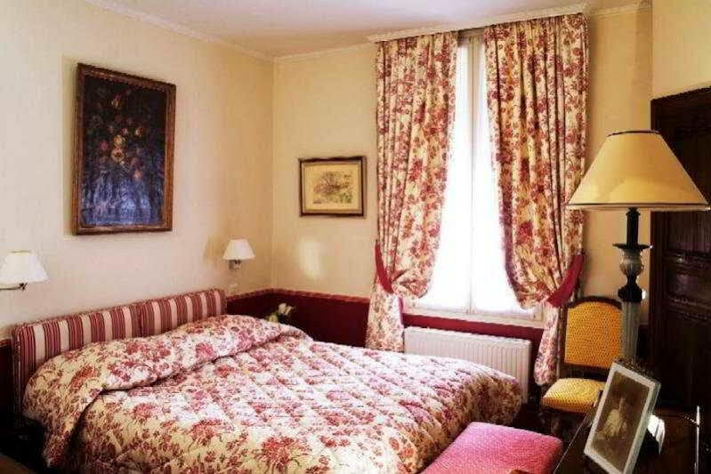 Exelmans Hotel 2*