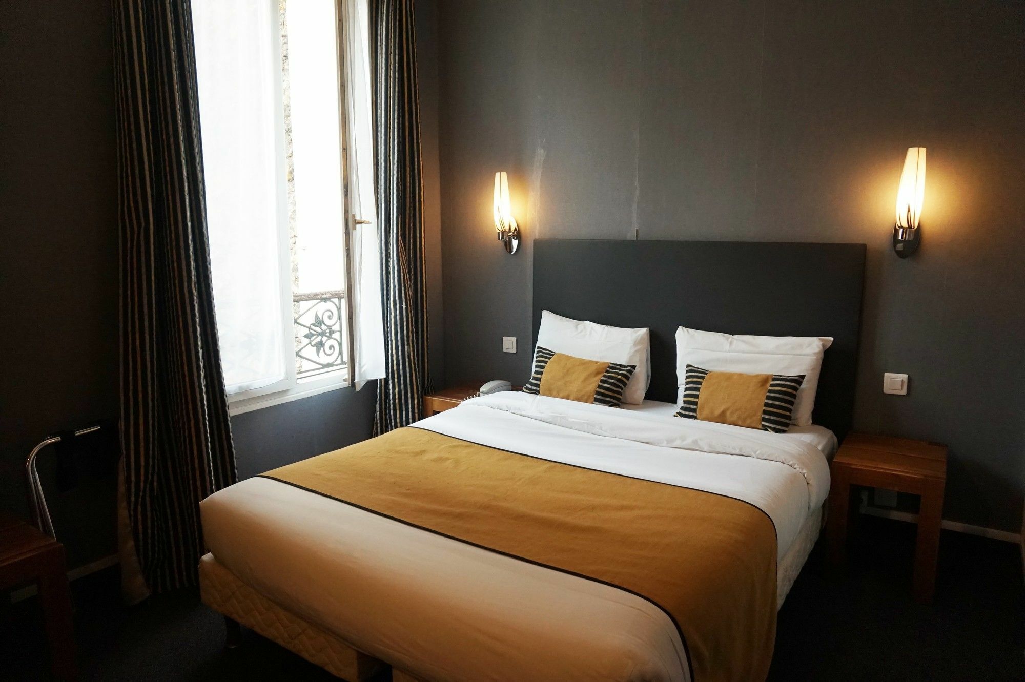 Hotel Istria By Magna Arbor Paris