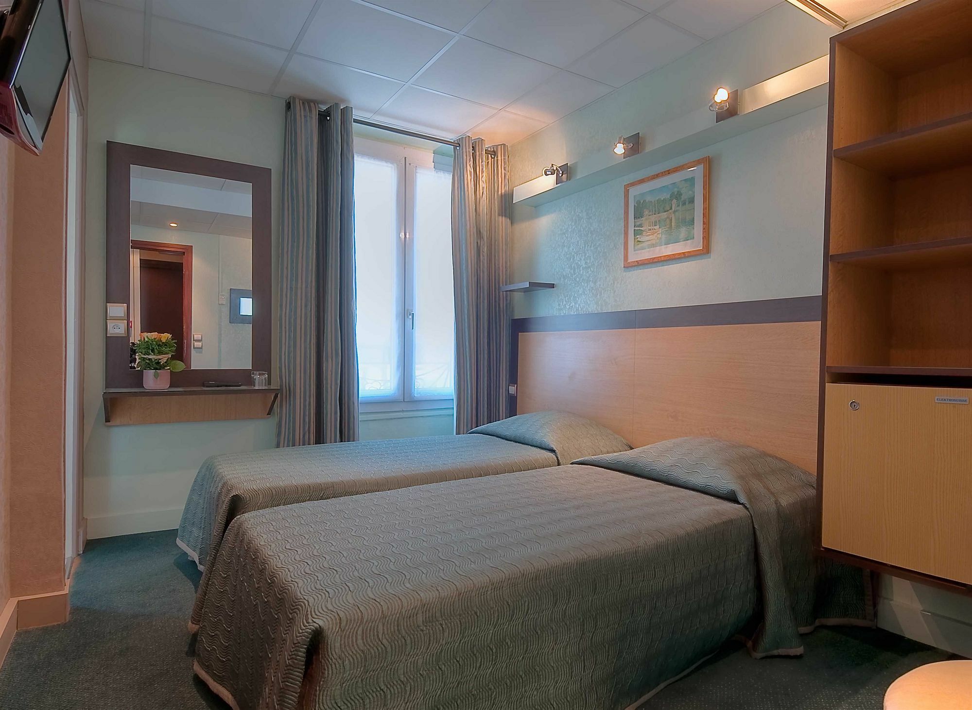 Elysee Etoile Hotel 2*