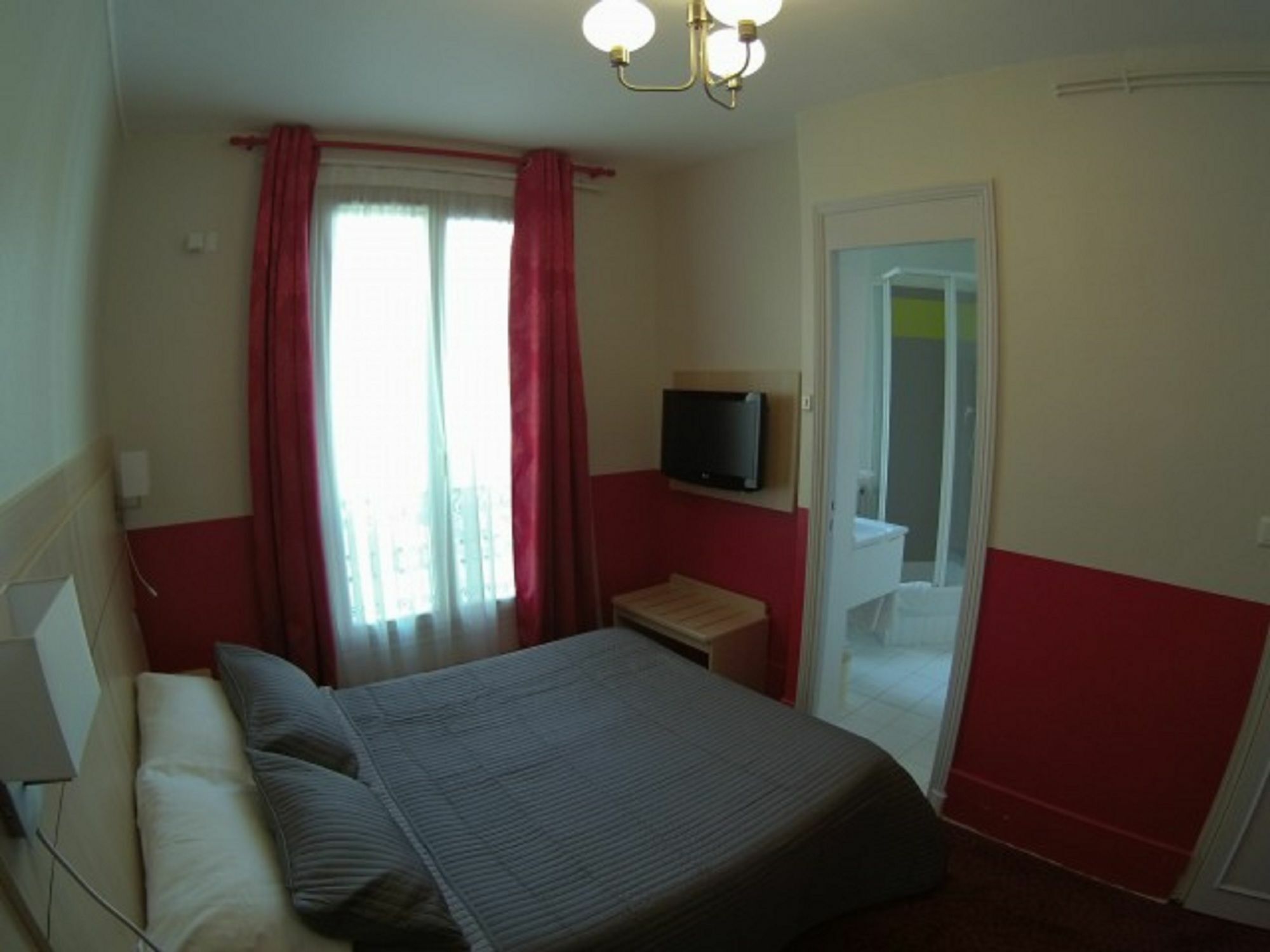 Phenix Hotel 2*