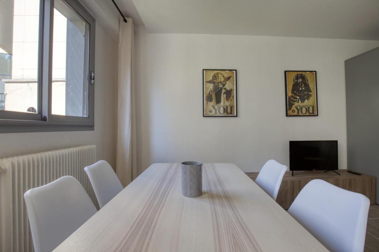 Appartement Charming In The Heart Of The 19th